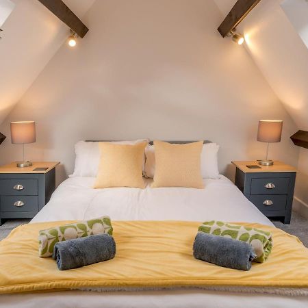 Pass The Keys Dahlia Contemporary Town Centre Apartment Shrewsbury Esterno foto