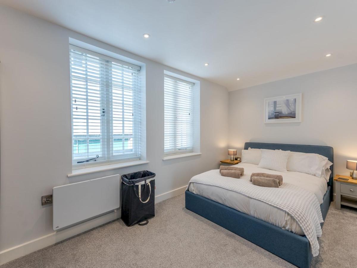 Pass The Keys Dahlia Contemporary Town Centre Apartment Shrewsbury Esterno foto