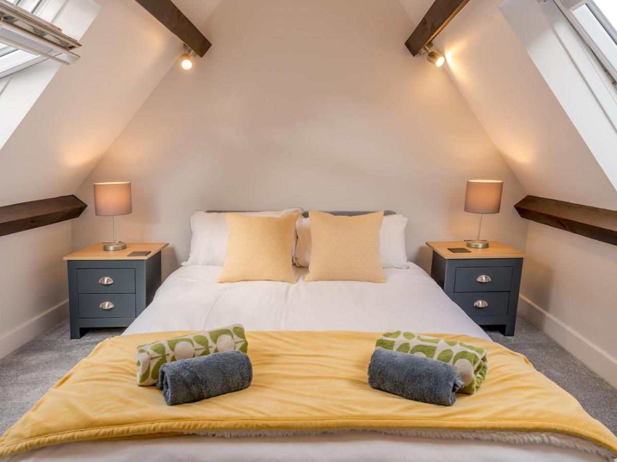 Pass The Keys Dahlia Contemporary Town Centre Apartment Shrewsbury Esterno foto